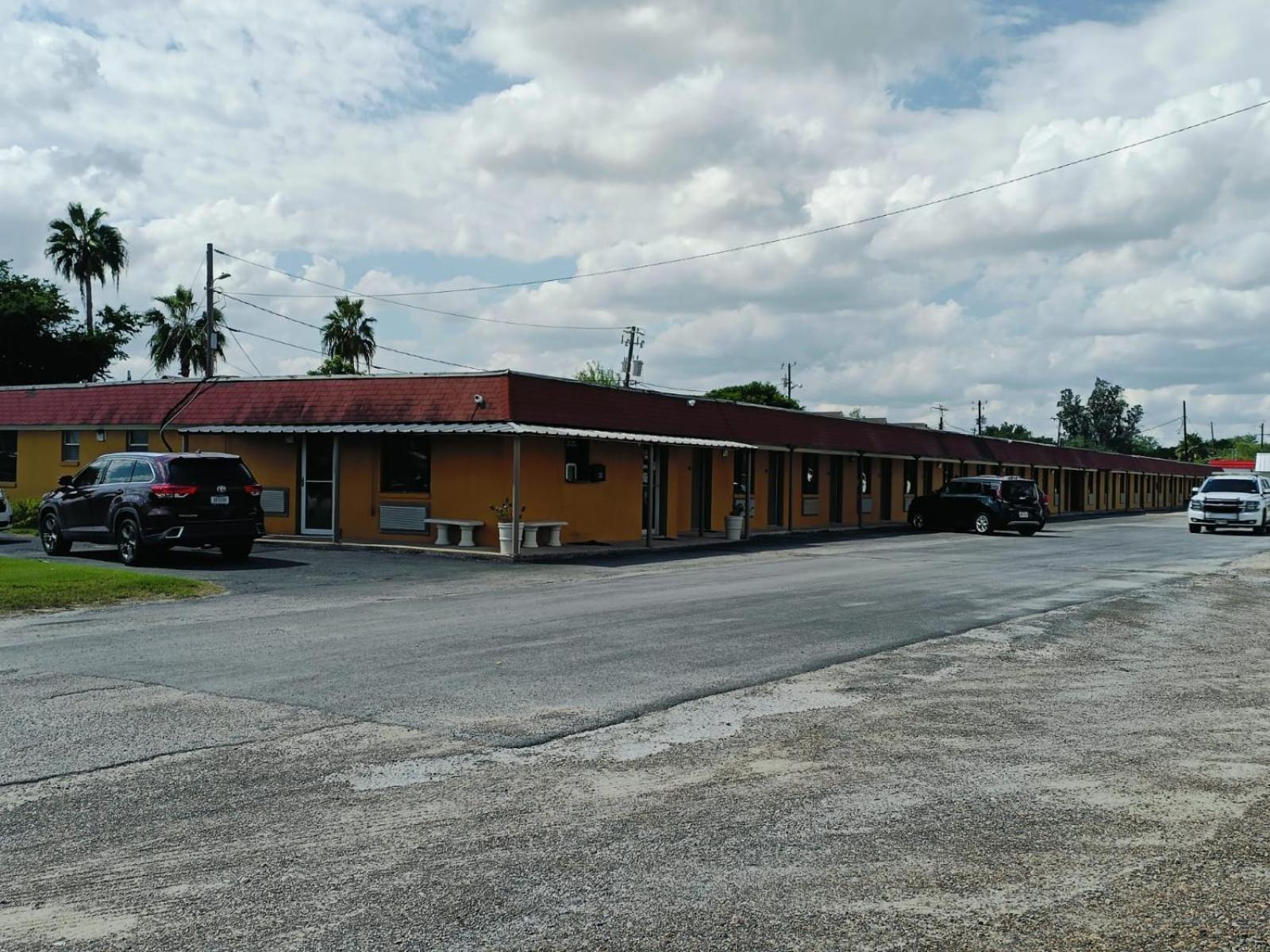 Budget Inn By Oyo Edinburg Hwy 281 外观 照片